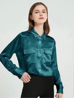 Equipment Classic Signature Button-Down Shirt in June Bug Green Size XL